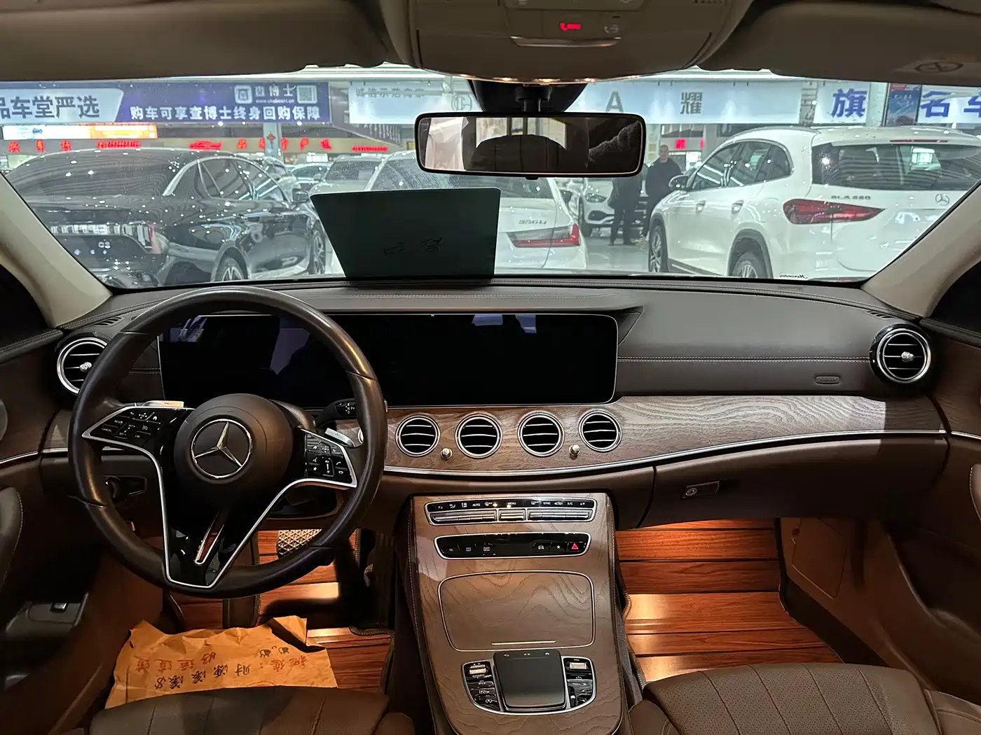 Mercedes-Benz E-Class 2022 E 260 L Sport фото 14