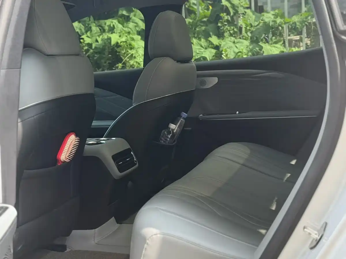 2025 Geely Galaxy Galaxy E8