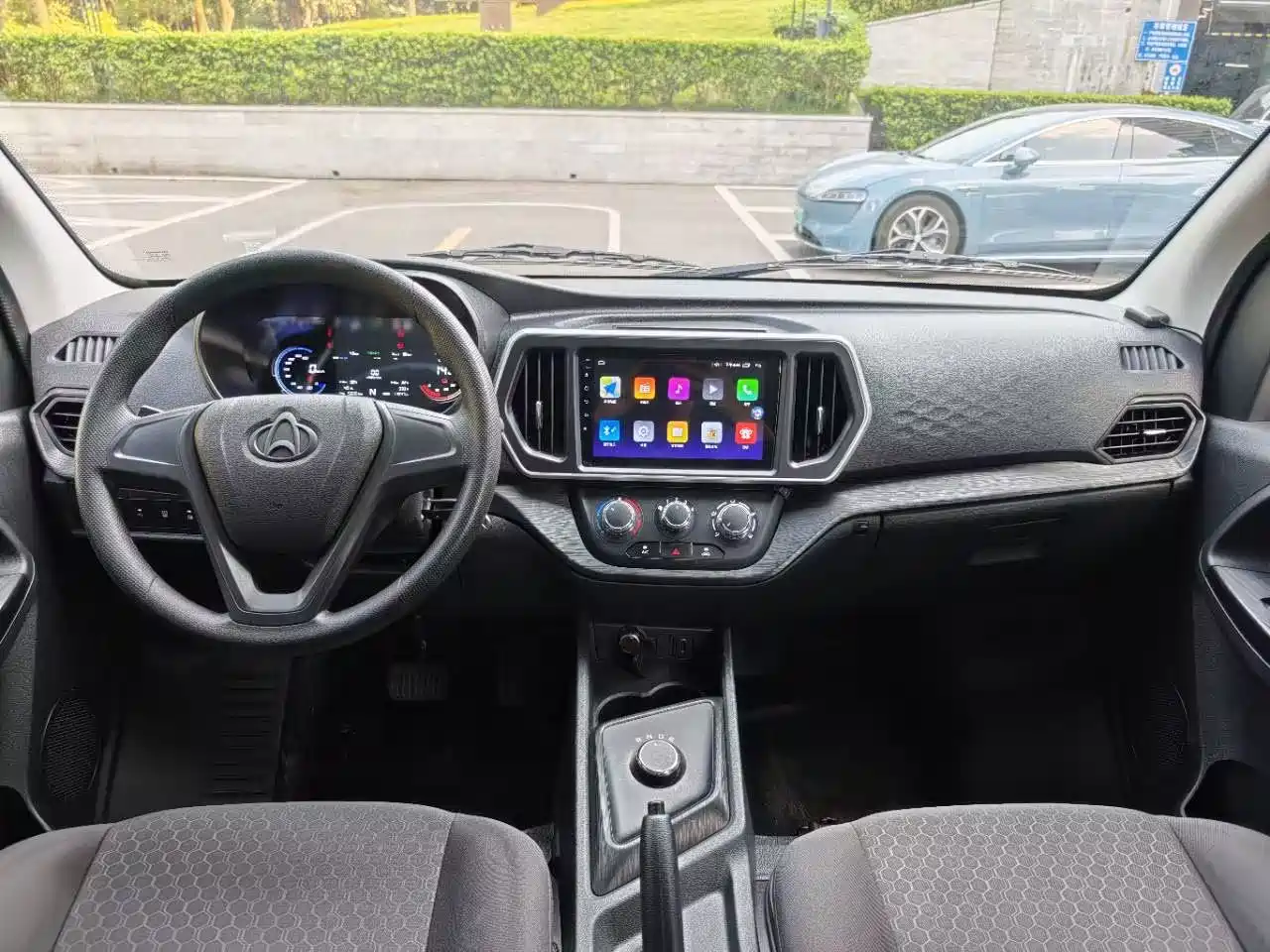 Changan Kaicheng Changan Ruixing EM60 2026 2025 Passenger Version Comfort 6-Seater 300km with Opposing Doors
