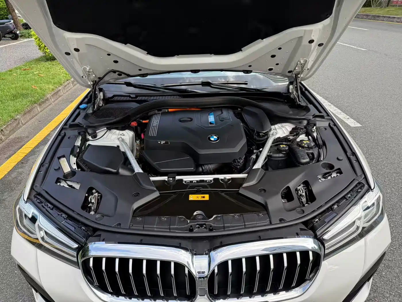 BMW 5 Series New Energy 2021 535Le Pioneer Edition M Sport Package фото 20