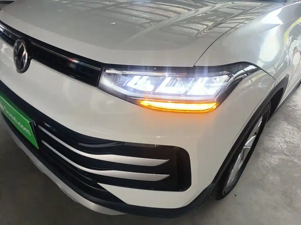 Volkswagen Tharu, миниатюра 24