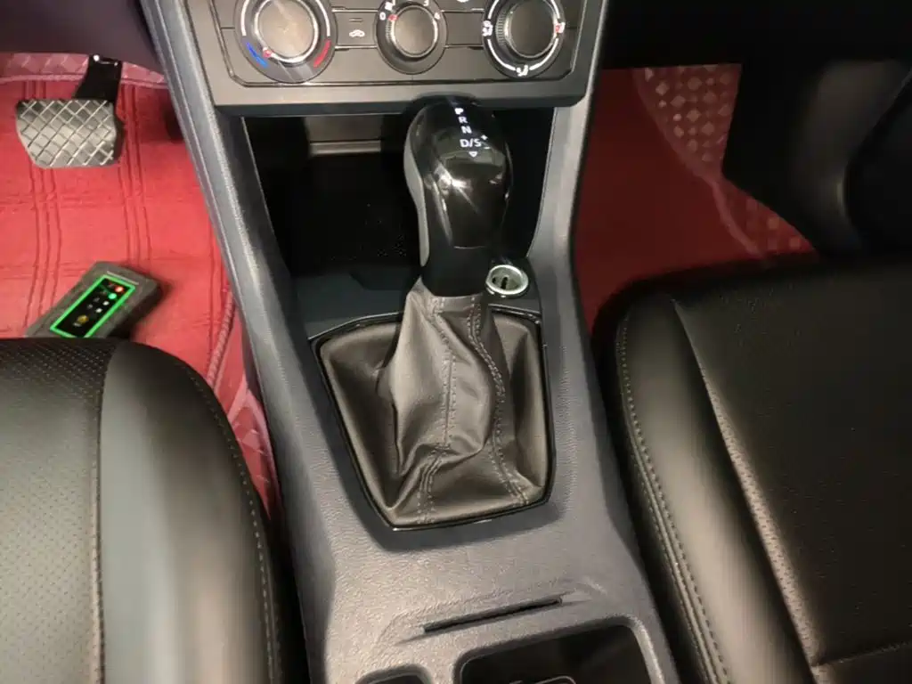 Volkswagen Tharu, миниатюра 14