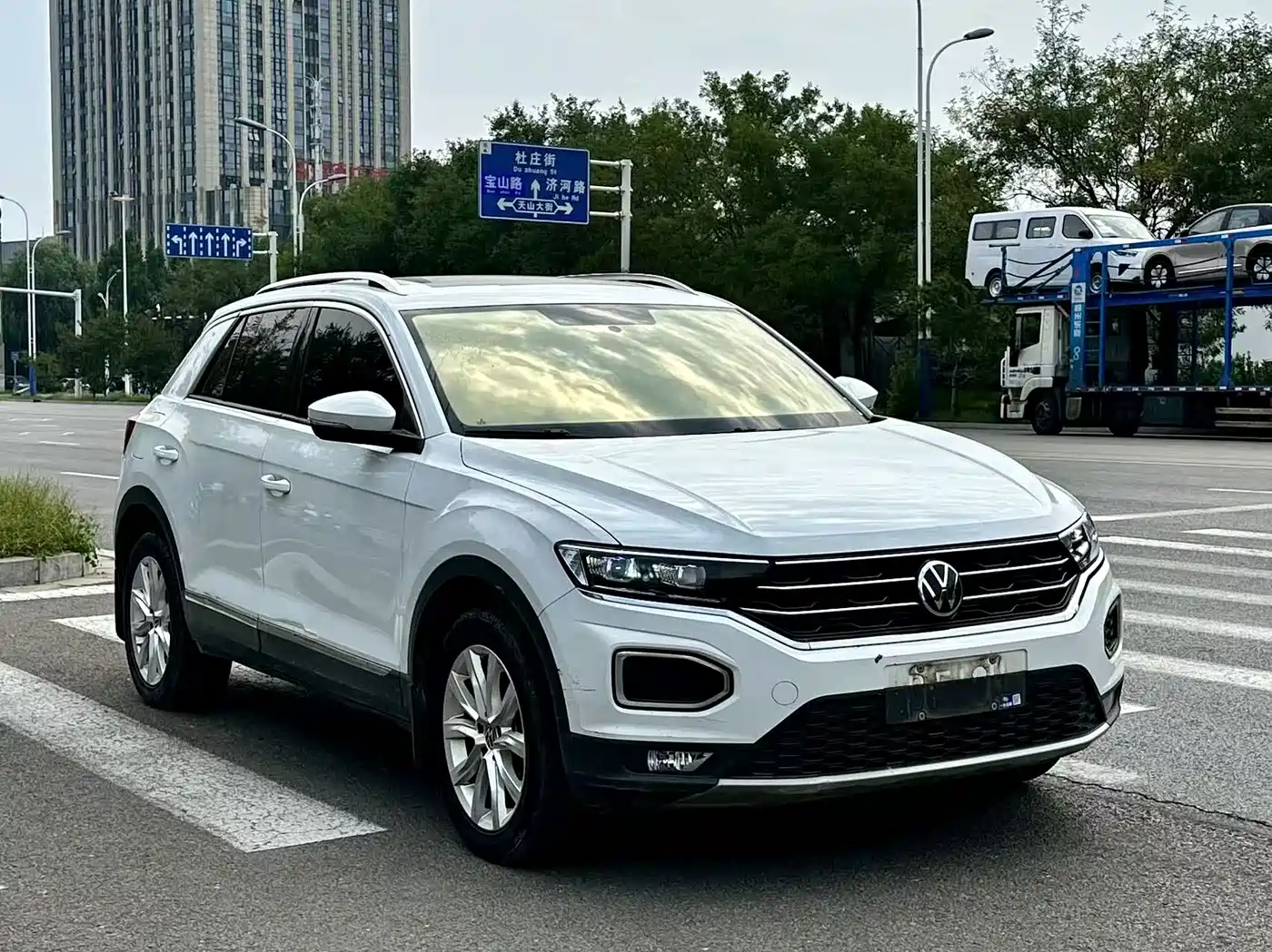 Volkswagen T-Roc, миниатюра 3