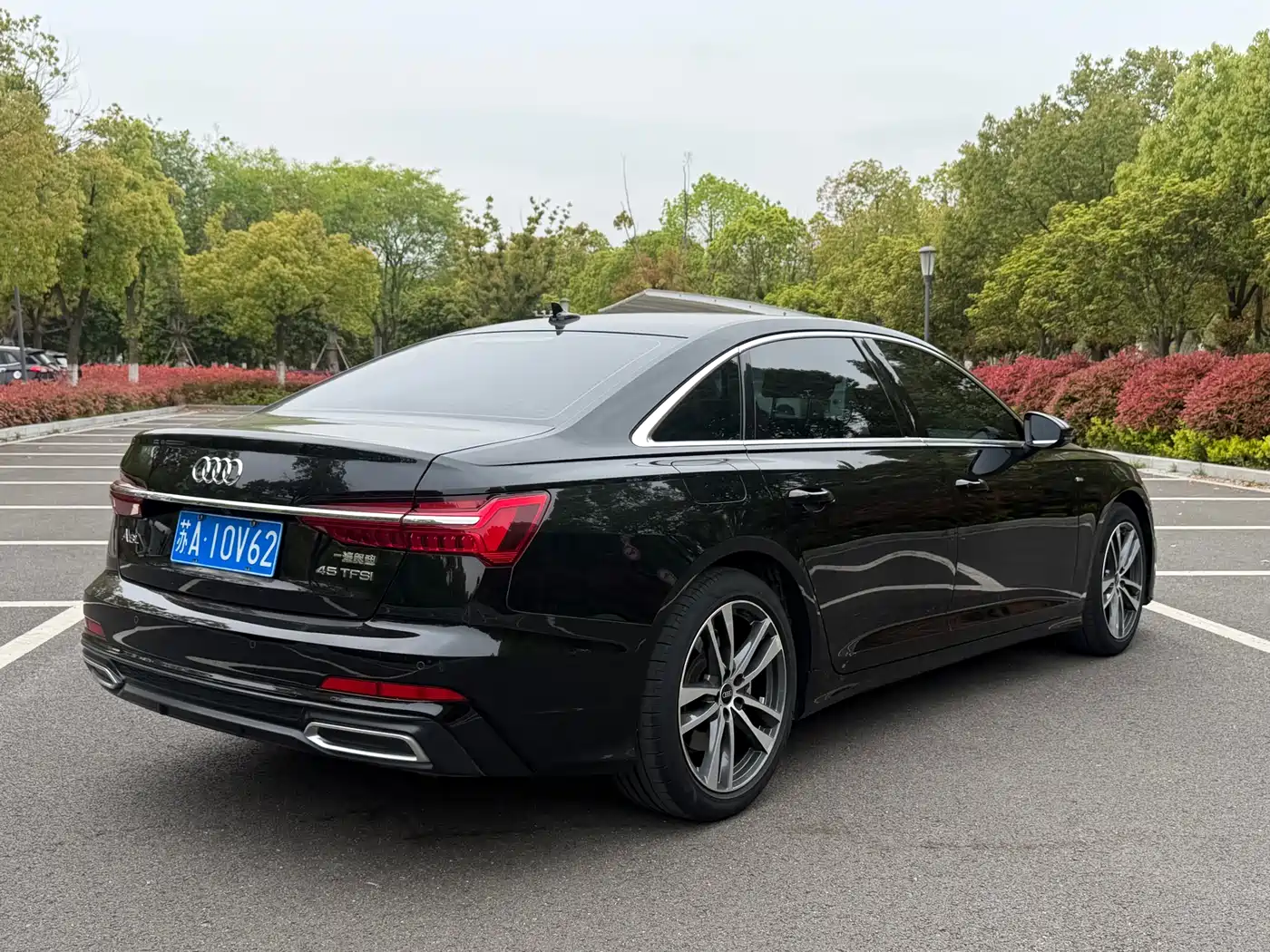 Audi A6L 2022 40 TFSI Luxury Dynamic фото 4