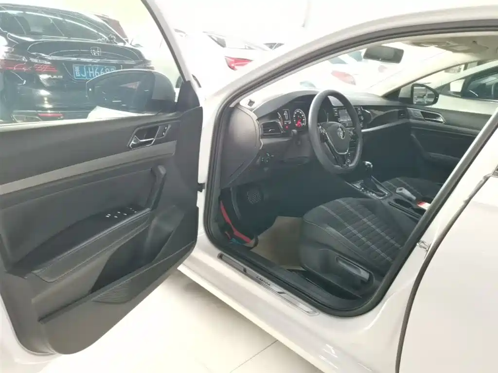 Volkswagen Lavida 2019 1.5L Auto Vision Edition China VI фото 16
