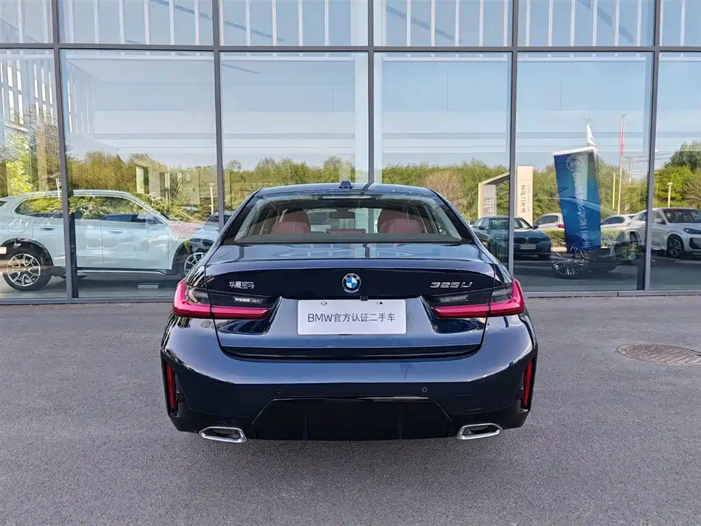 BMW 3 Series 2025 325Li M Sport Package фото 4