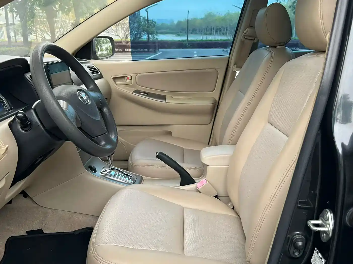 Toyota Corolla 2013 1.6L Automatic Excellence Edition фото 7