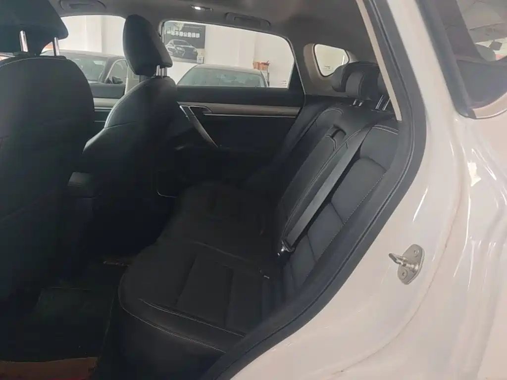 Geely Binyue 2019 2019 260T DCT Knight China V