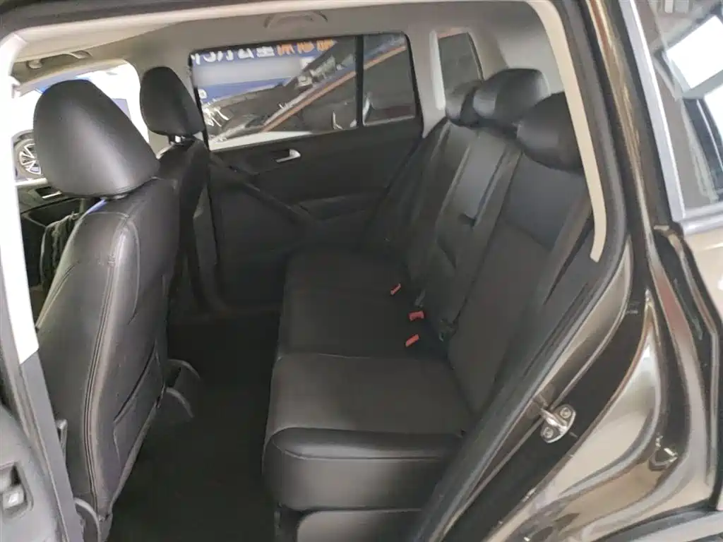 Volkswagen Tiguan 2015 1.8TSI Automatic 2WD Trendline фото 17