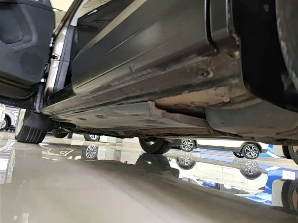 Volkswagen Tiguan 2015 1.8TSI Automatic 2WD Trendline фото 22