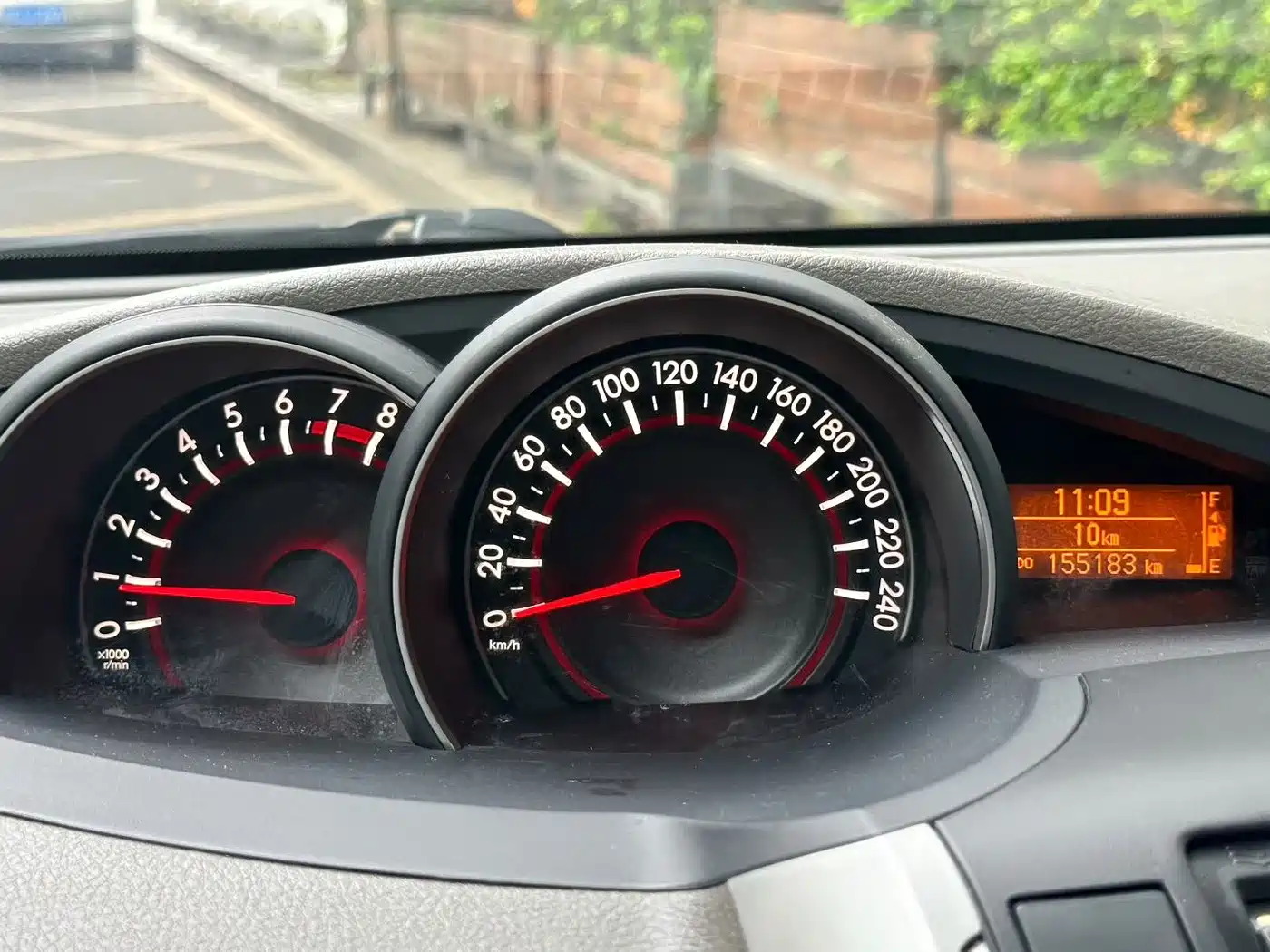 Toyota E'Z 2014 Xingyao 180E CVT Elite фото 8