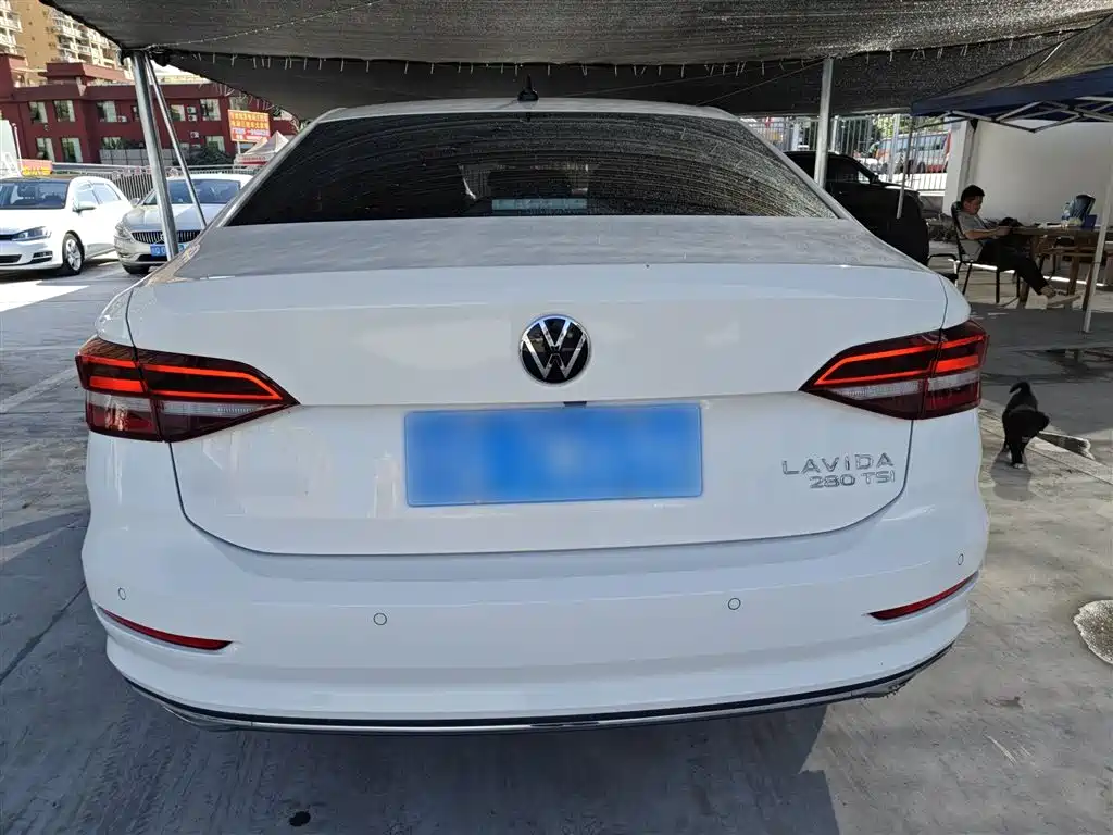 Volkswagen Lavida 2022 280TSI DSG Comfort Edition фото 6