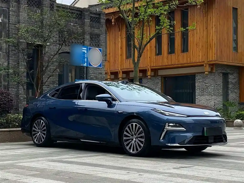 Geely Galaxy Galaxy Xingyao 8 2025 130km EM-P Starship Edition фото 4
