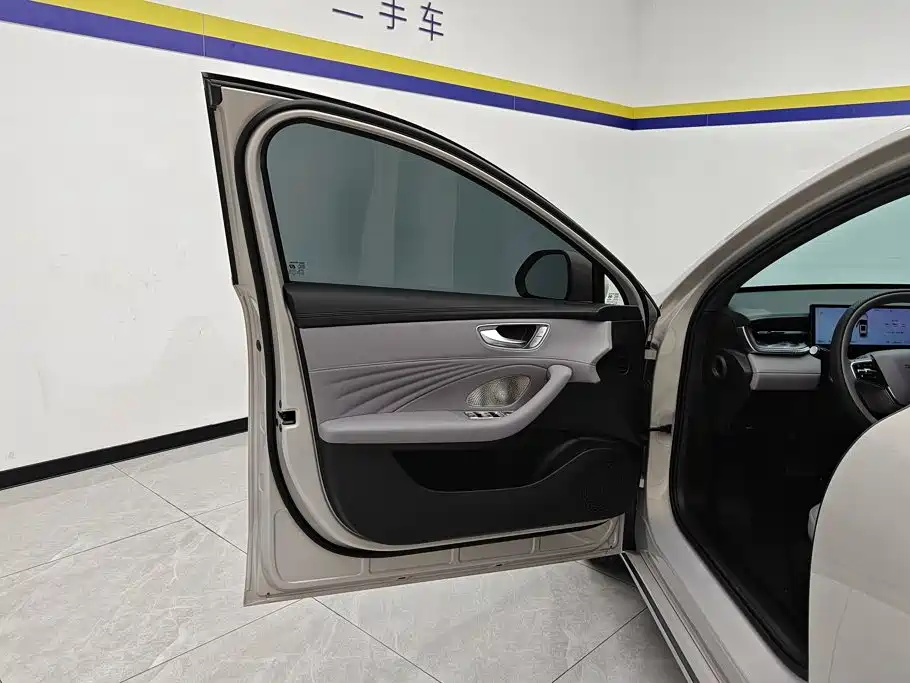 Roewe M7 DMH 2026 2025 1.5T 115km Mid-range