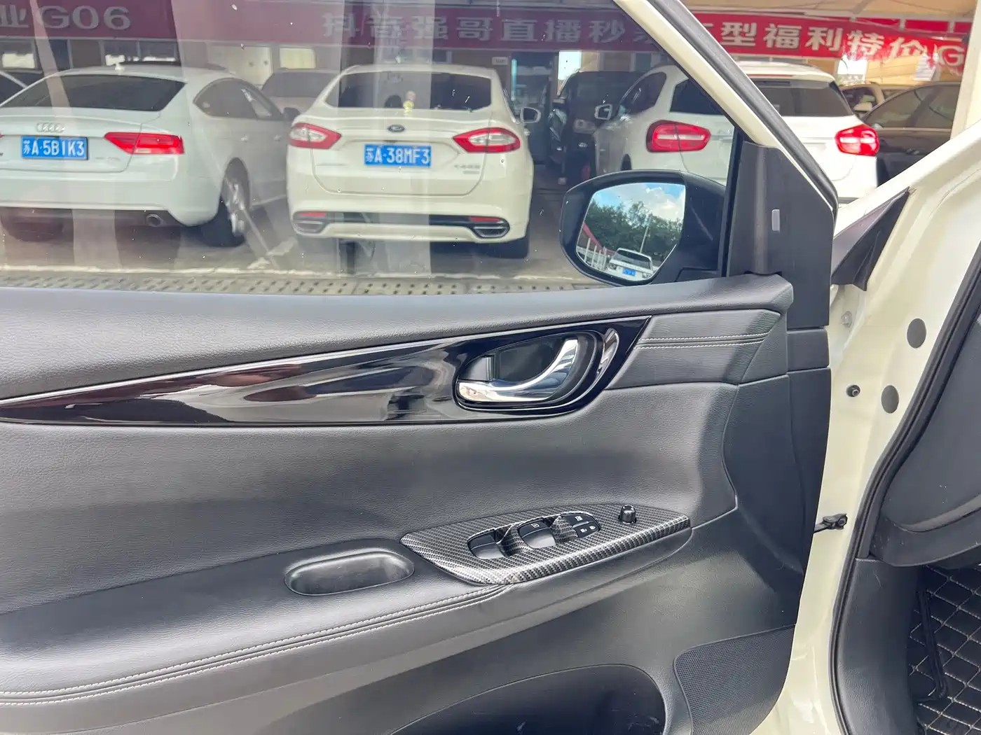 Nissan Tiida, миниатюра 7