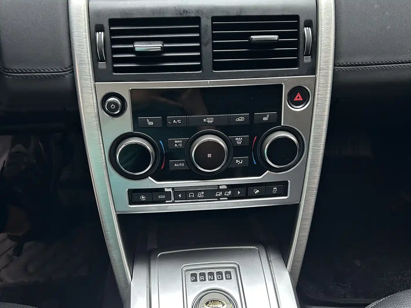 Land Rover Discovery Sport 2018 240PS HSE Edition фото 2