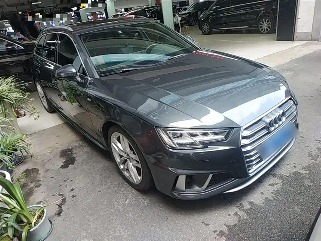 Audi A4 (Import) 2020 Avant Pioneer 40 TFSI Luxury Sport фото 4