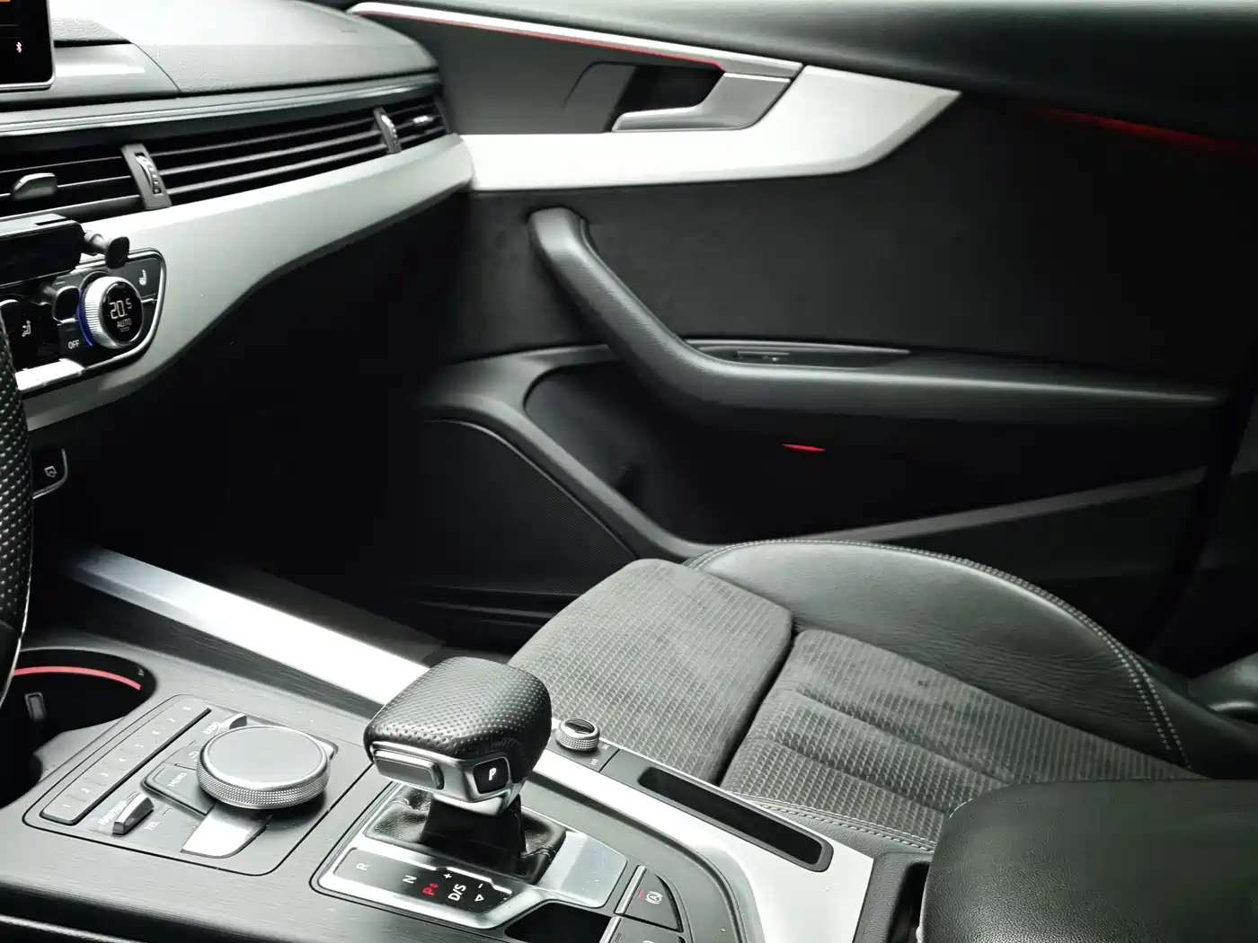 Audi A4 (Import) 2020 2020 Avant Pioneer 40 TFSI Luxury Sport