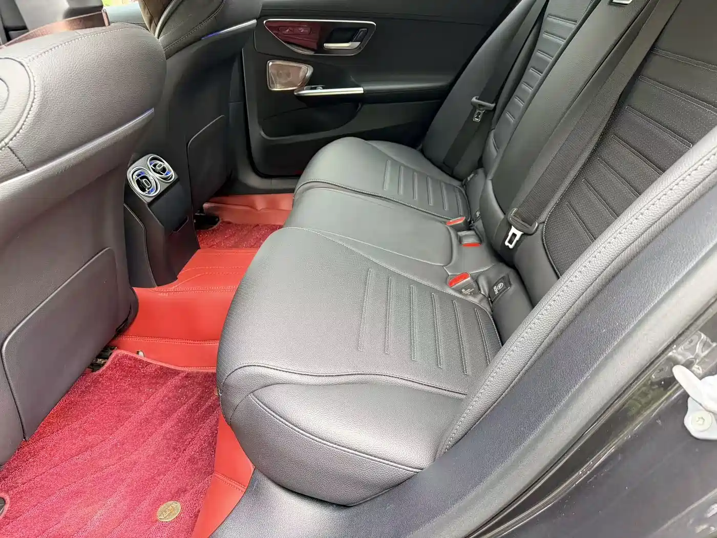 Mercedes-Benz C-Class 2023 Facelift C 260 L Sport Edition фото 9