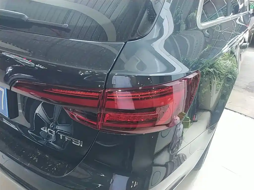 Audi A4 (Import) 2020 Avant Pioneer 40 TFSI Luxury Sport фото 8
