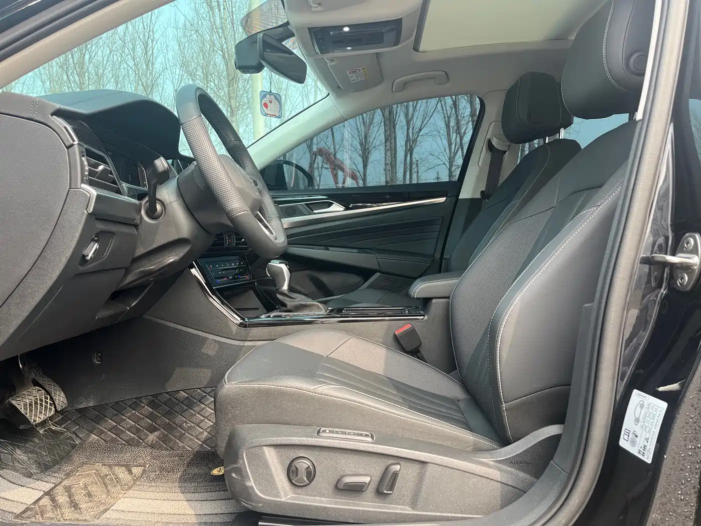 Volkswagen Passat 2024 330TSI Starlight Elite Edition фото 4