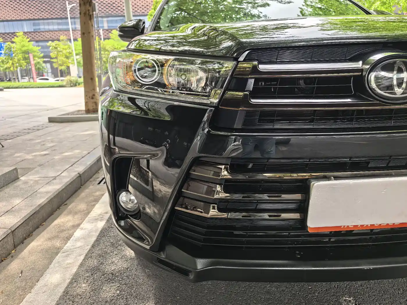 Toyota Highlander 2018 Model 2.0T 4WD Knight Edition 7-Seater China VI фото 3