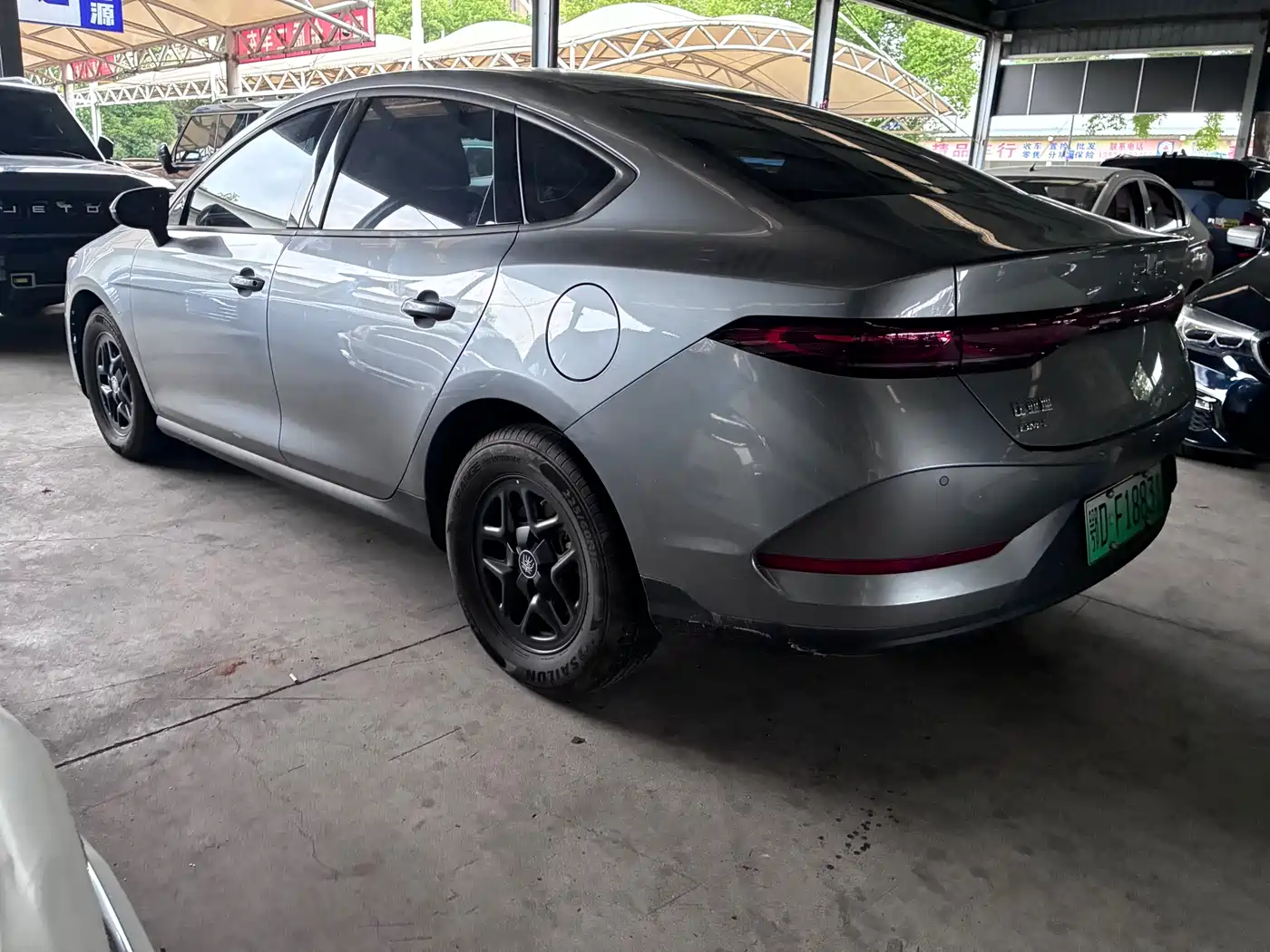BYD Qin PLUS 2025 DM-i Smart Drive 55KM Leader фото 6