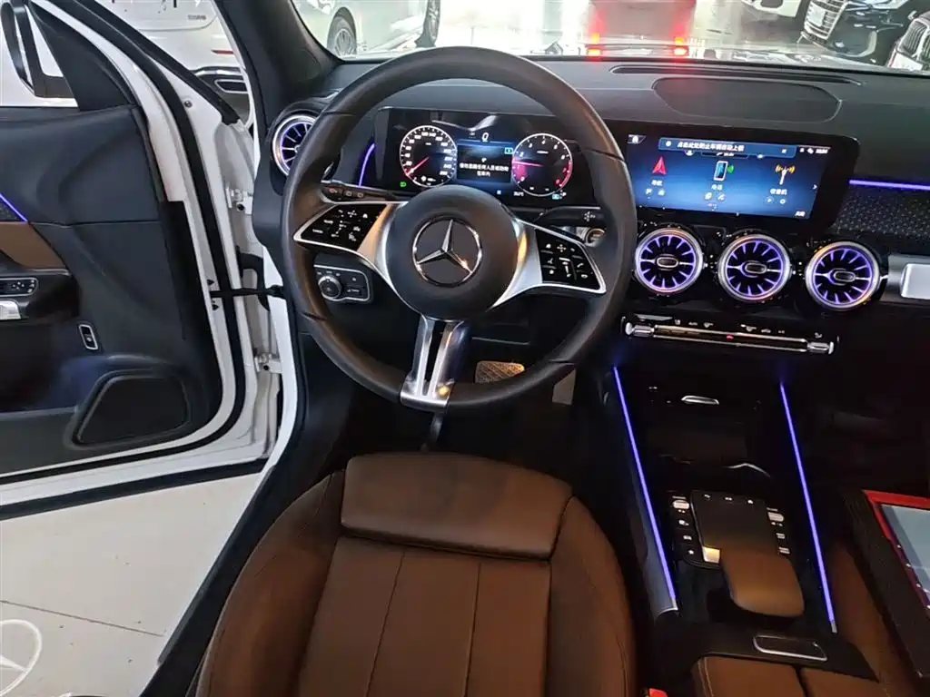 Mercedes-Benz GLB 2024 GLB 220 Fashion фото 13