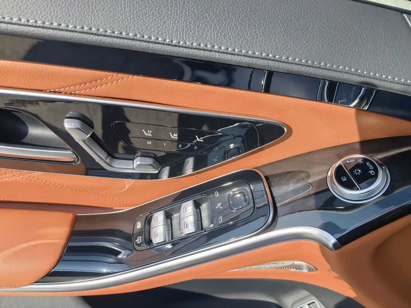 Mercedes-Benz Maybach S-Class 2024 Facelift S 480 4MATIC фото 13