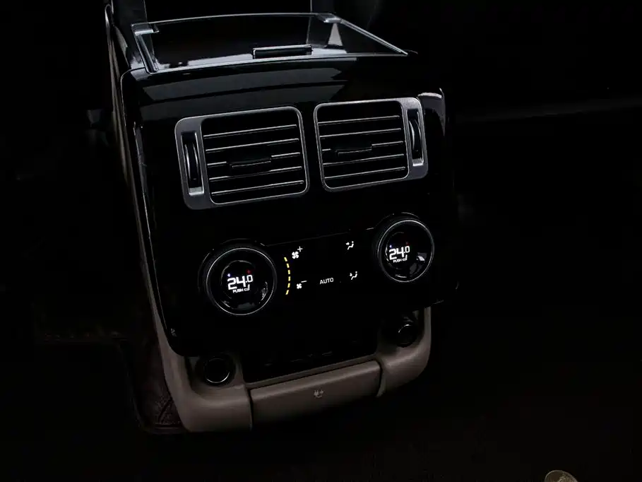 Фото 16 - Land Rover Range Rover
