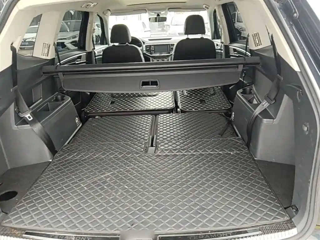 Volkswagen Teramont 2019 380TSI 4WD Luxury China V фото 19