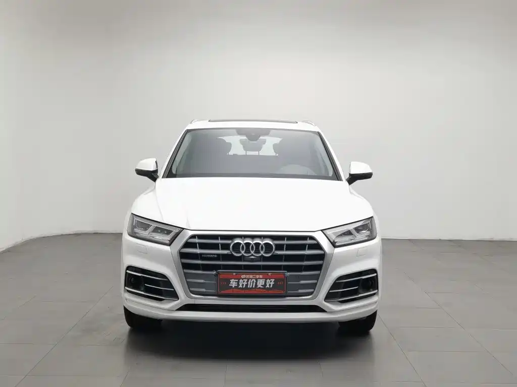 Фото 3 - Audi Q5L