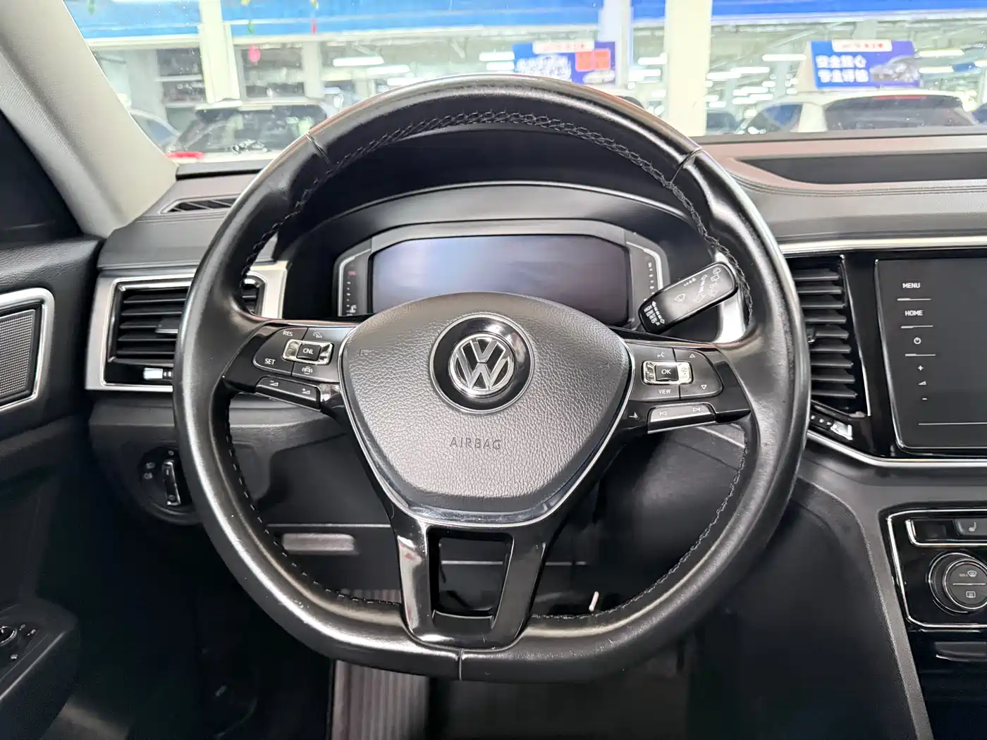 Volkswagen Teramont 2020 380TSI 4WD Luxury Edition China VI фото 13