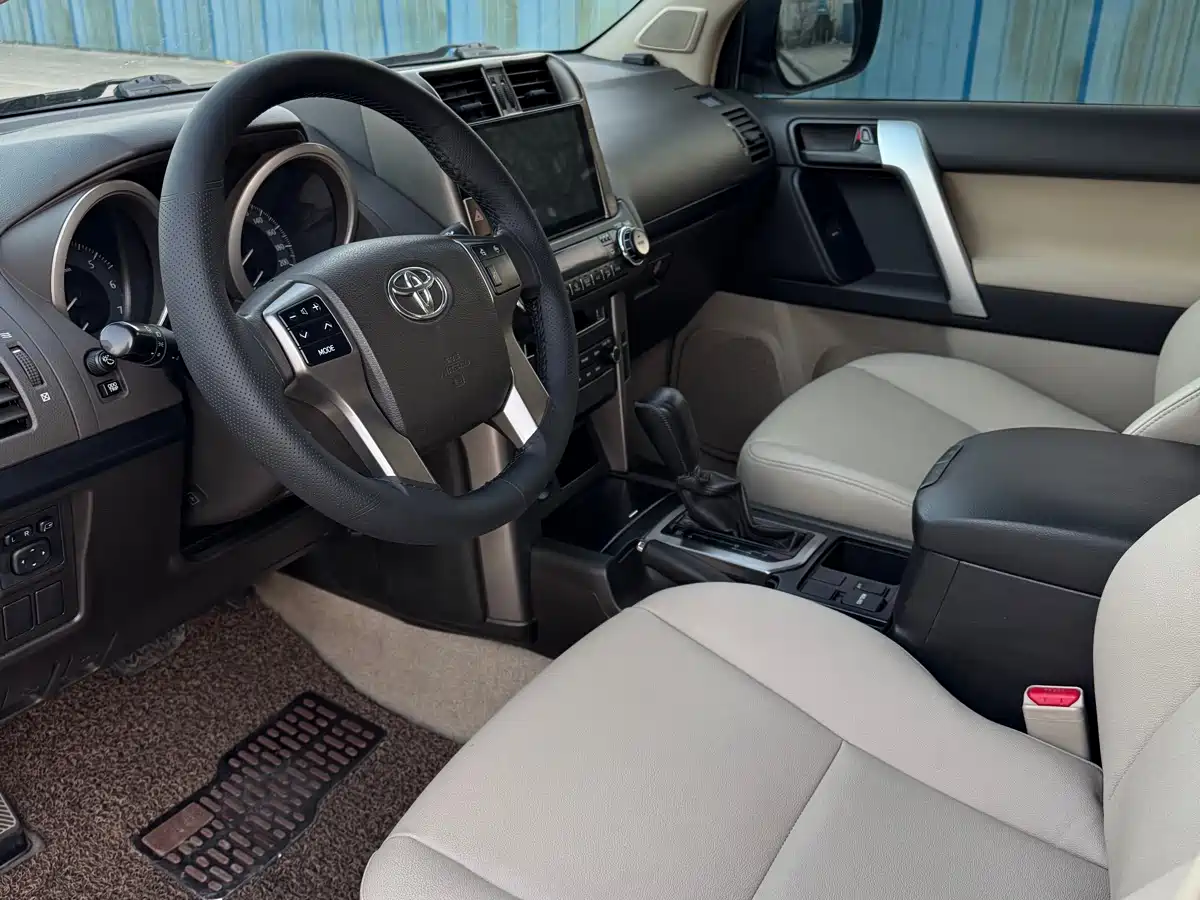 Toyota Prado (Import) 2010 2.7L Automatic Standard фото 7