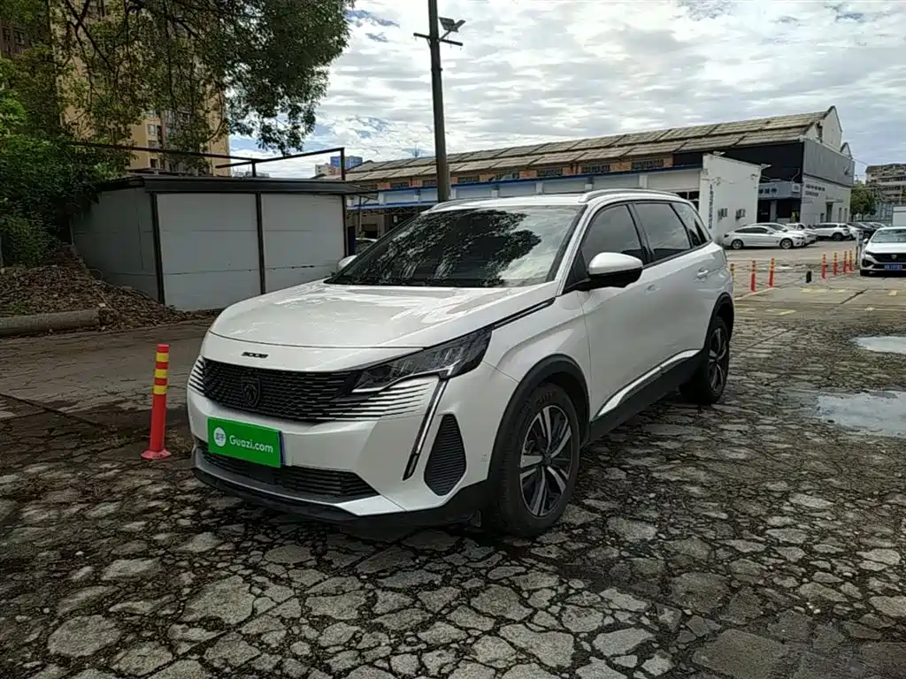 Peugeot 5008 2025 Luxury Edition