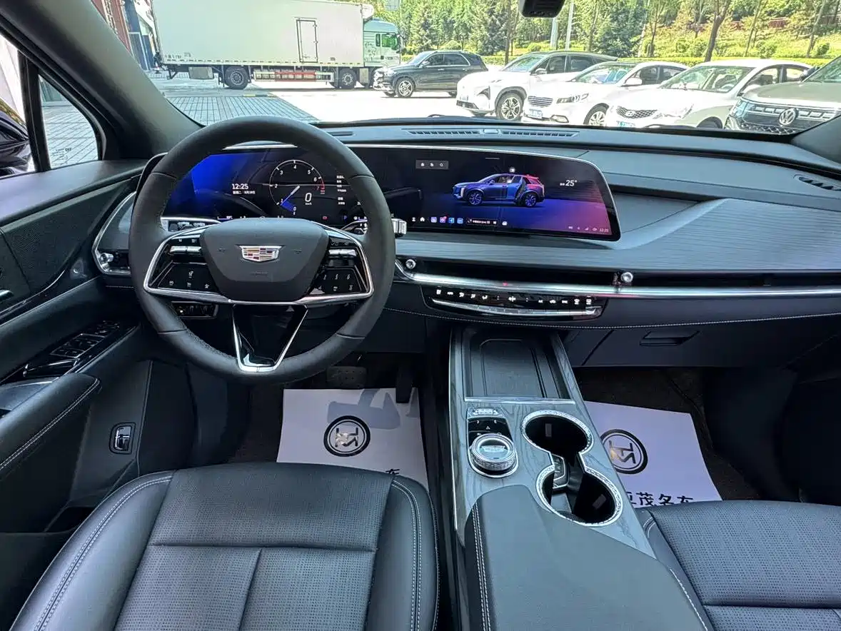 Cadillac XT5 2026 2026 2.0T Luxury Model