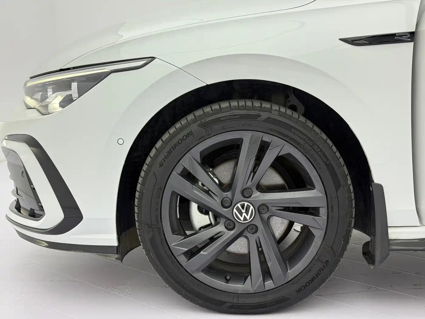 Volkswagen Golf 2021 280TSI DSG R-Line фото 24
