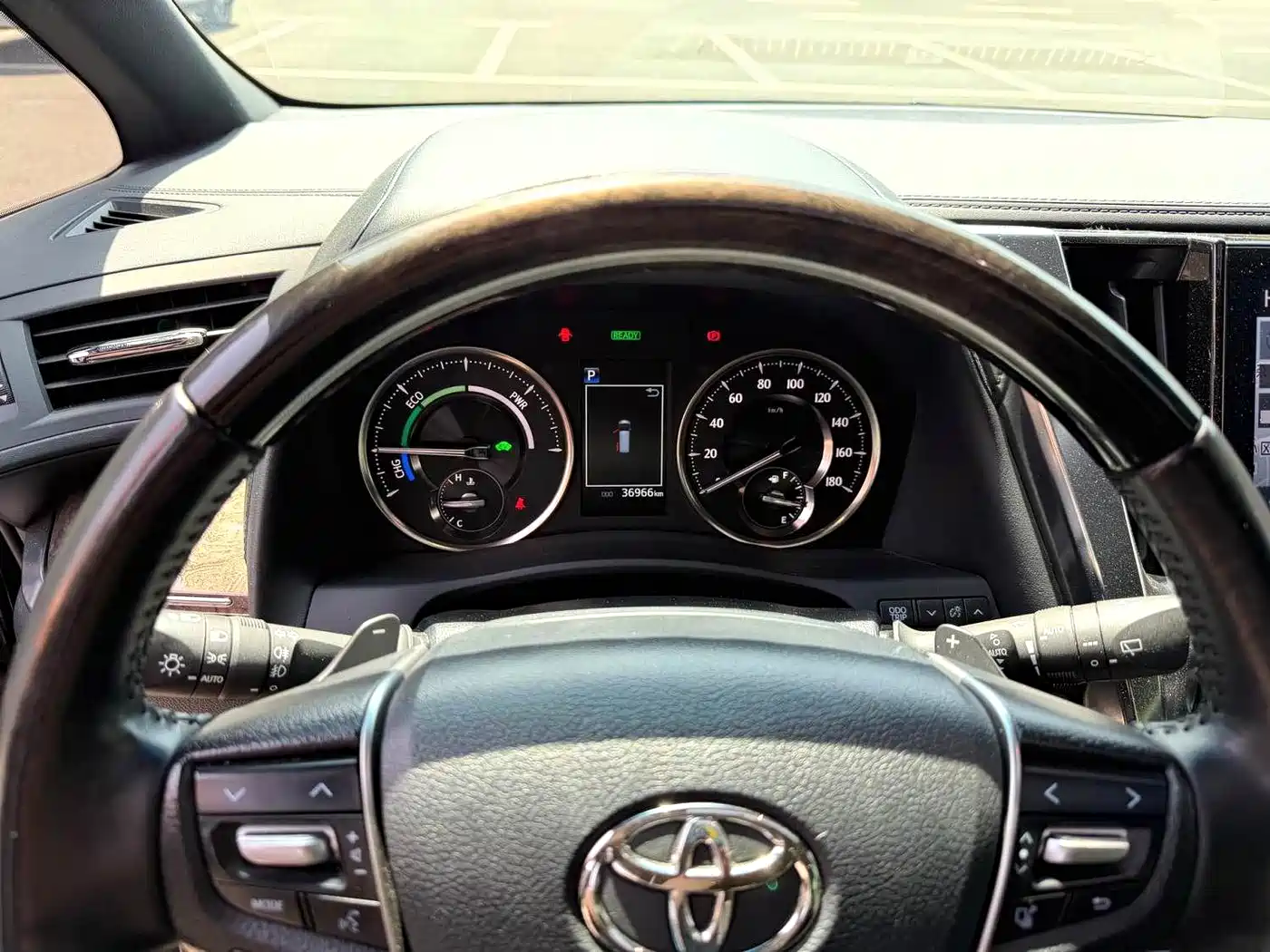 Toyota Vellfire 2021 Crown Hybrid 2.5L HV Premium Edition фото 5