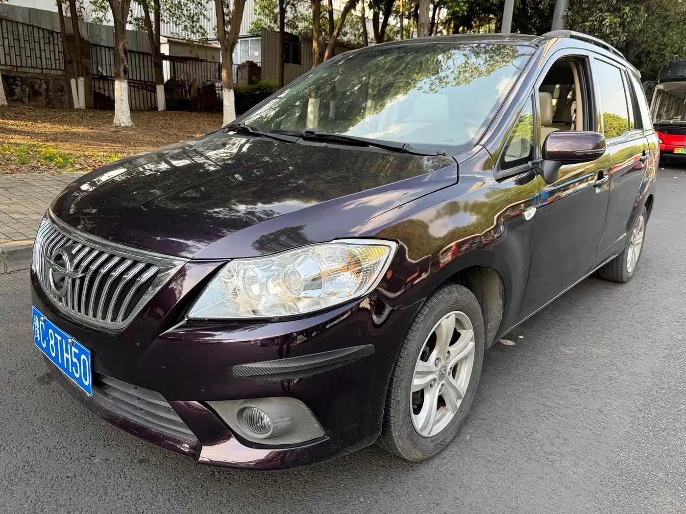 Haima Premacy 2014 2014 1.6L Manual 7-seater Pioneer Edition