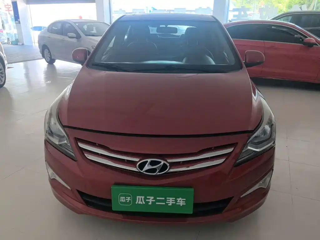 Hyundai Reina 2017 2016 1.4L Automatic GLX Leading