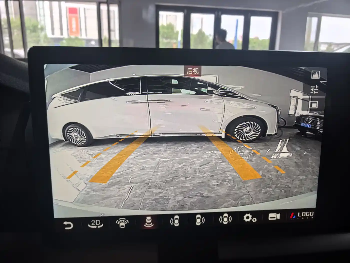 Volkswagen Lavida 2023 Facelift 1.5L Automatic 5 Million Edition фото 20