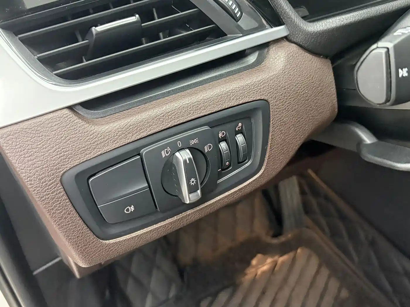 BMW X1 2021 sDrive20Li Exclusive фото 9