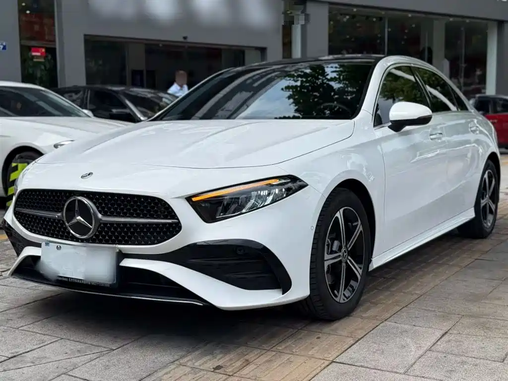 Mercedes-Benz A-Class 2023 A 200 L Fashion фото 2