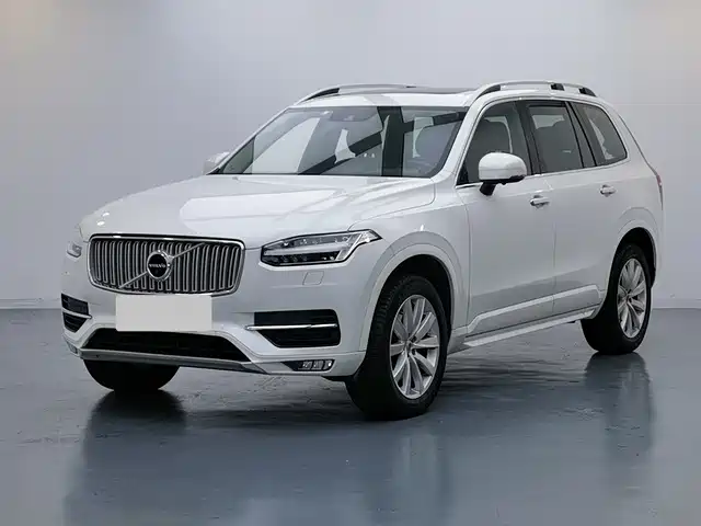 Фото 1 - Volvo XC90