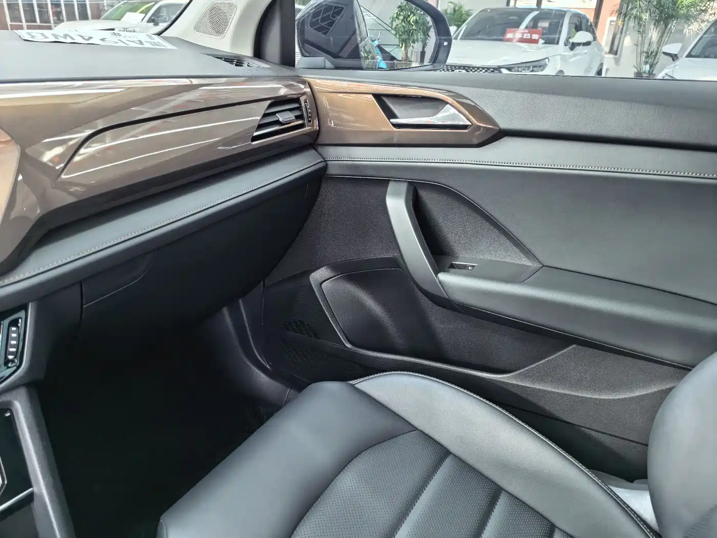 Volkswagen Tharu 2021 280TSI 2WD Luxury Plus фото 16