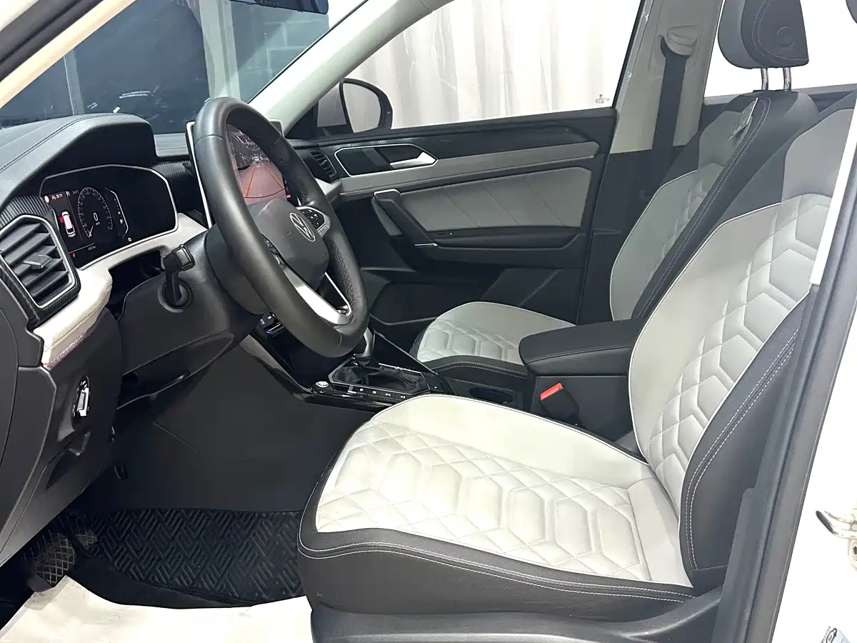 Volkswagen Tayron 2023 280TSI 2WD Luxury Plus Advanced Edition фото 15