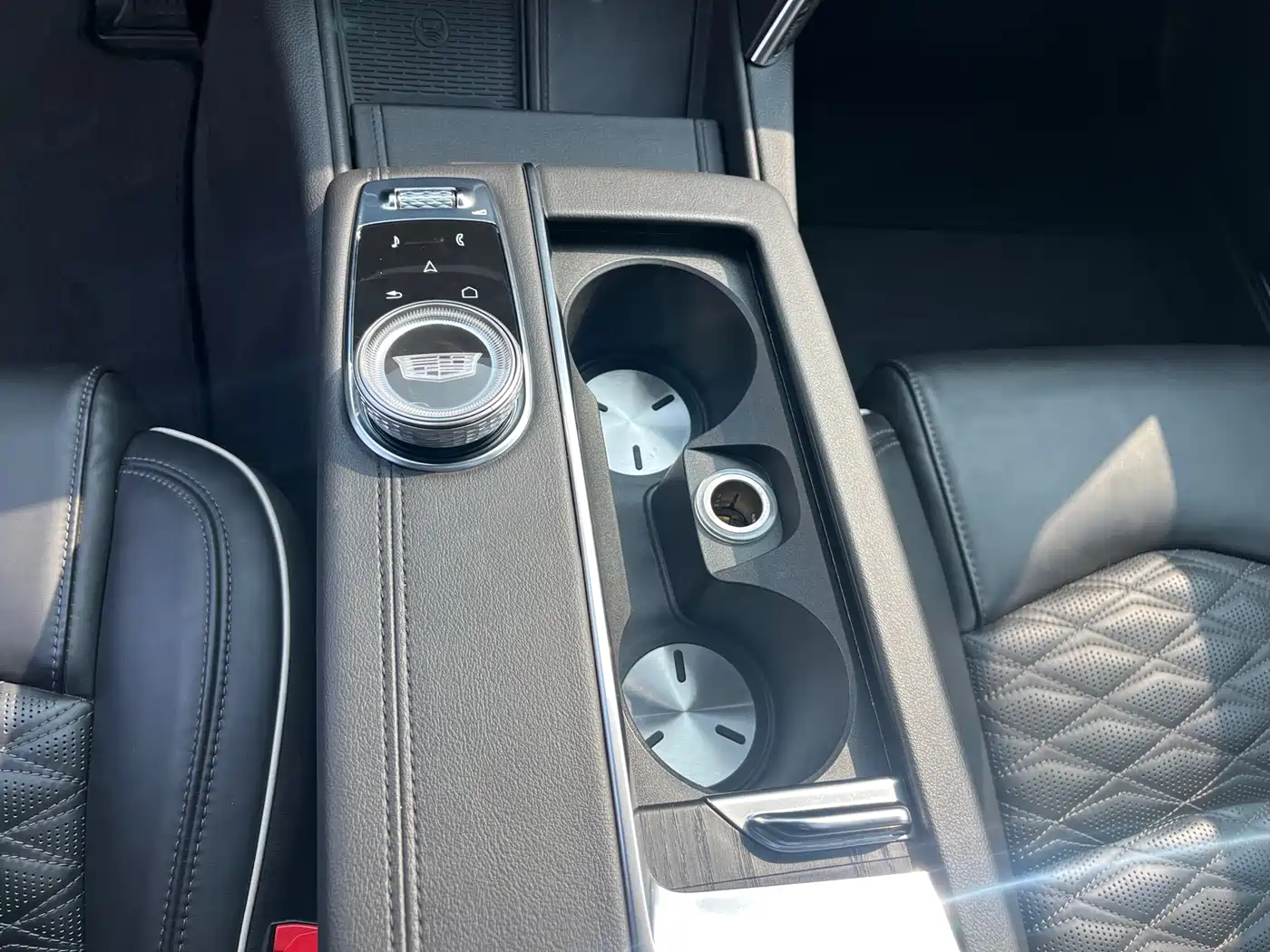 Cadillac CT6 2023 28T Platinum Model фото 11