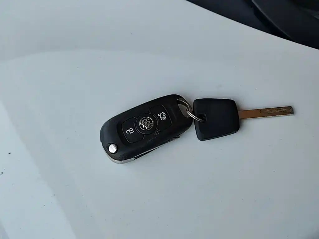 Buick Verano 2016 2015 Sedan 20T Dual-clutch Leading