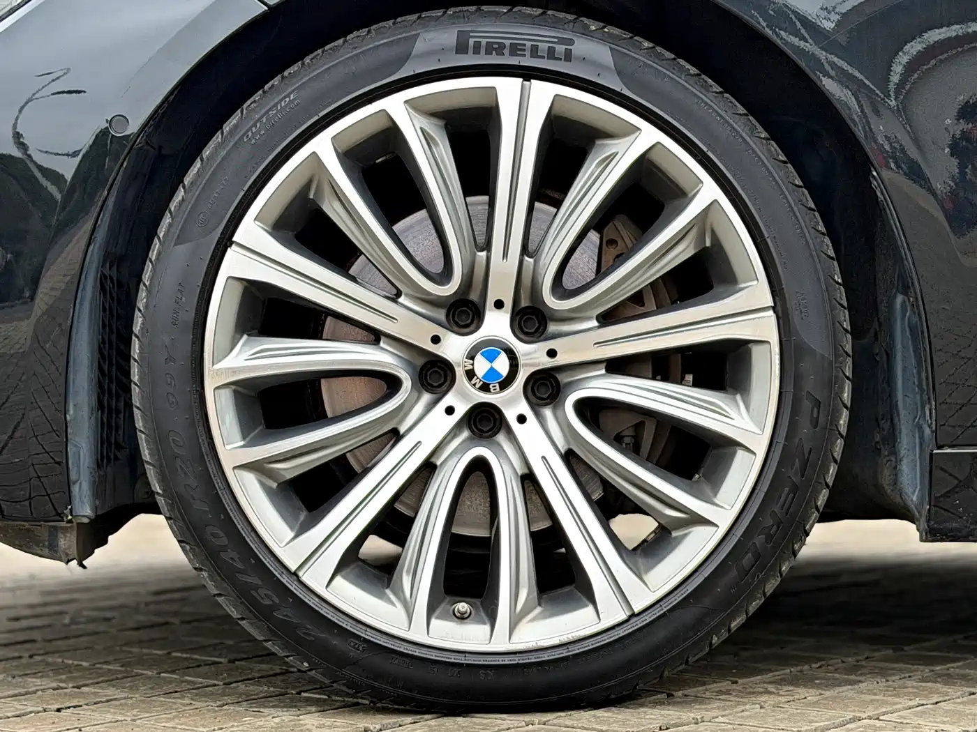 BMW 7 Series 2021 Model 740Li Leading Luxury Package фото 16