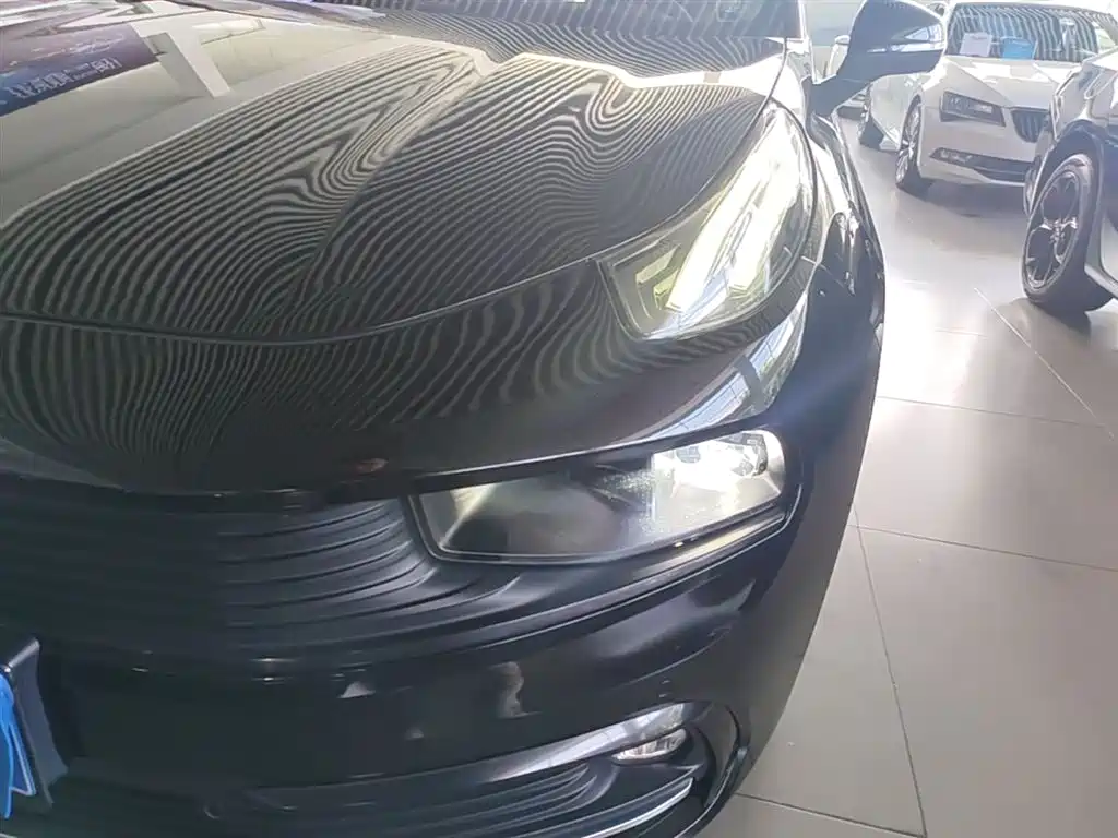 Lynk & Co 03 2018 1.5TD DCT Pro Version China V фото 24